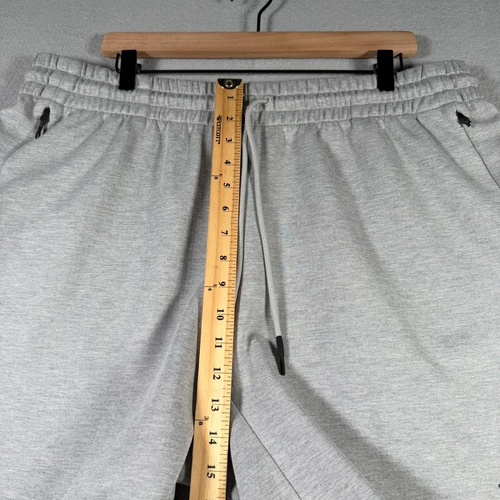 Adidas Mens Heather Grey Sportswear Shorts 2XL JJ4892‎ Zipper Pockets 7in Inseam